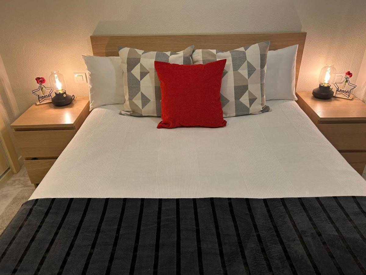 Apartamento Suite Torre Alta Parking Gratis Sevilla Exteriér fotografie