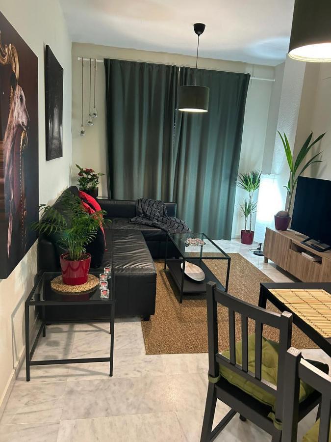 Apartamento Suite Torre Alta Parking Gratis Sevilla Exteriér fotografie