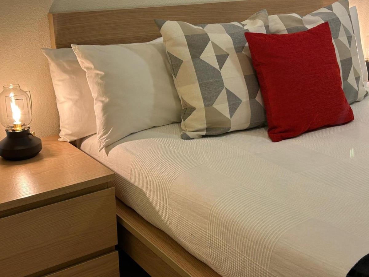 Apartamento Suite Torre Alta Parking Gratis Sevilla Exteriér fotografie